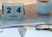 6 月 24 日生肖龙运势：事业突破还是停滞不前？