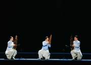 上海又玩“新花头”了：当AI作曲从实验室走向市场 国乐+AI燃情年末